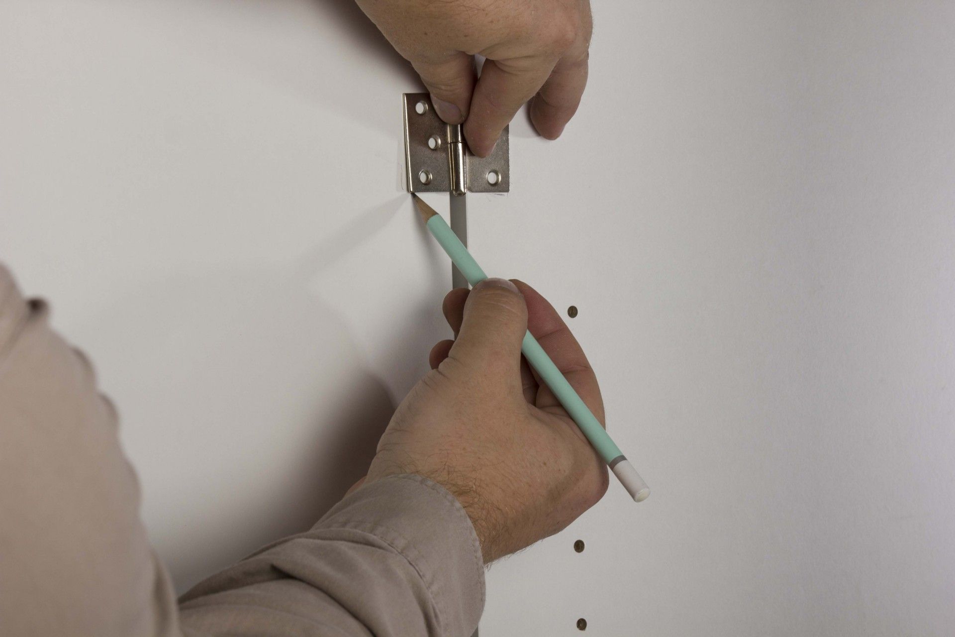 Dobradiça Móvel Esquerda 30x40mm