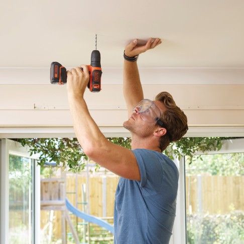 Berbequim Sem Fio BLACK+DECKER 10,8V Berbequim Sem Fio BLACK+DECKER 10,8V