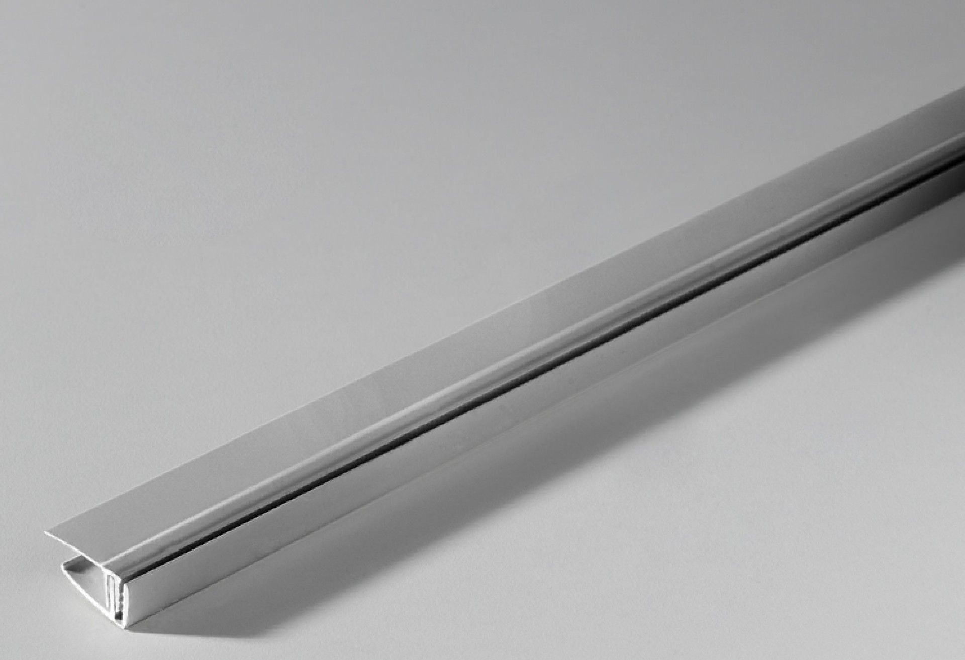 Perfil Extremidade Metal Alumínio 2,60m