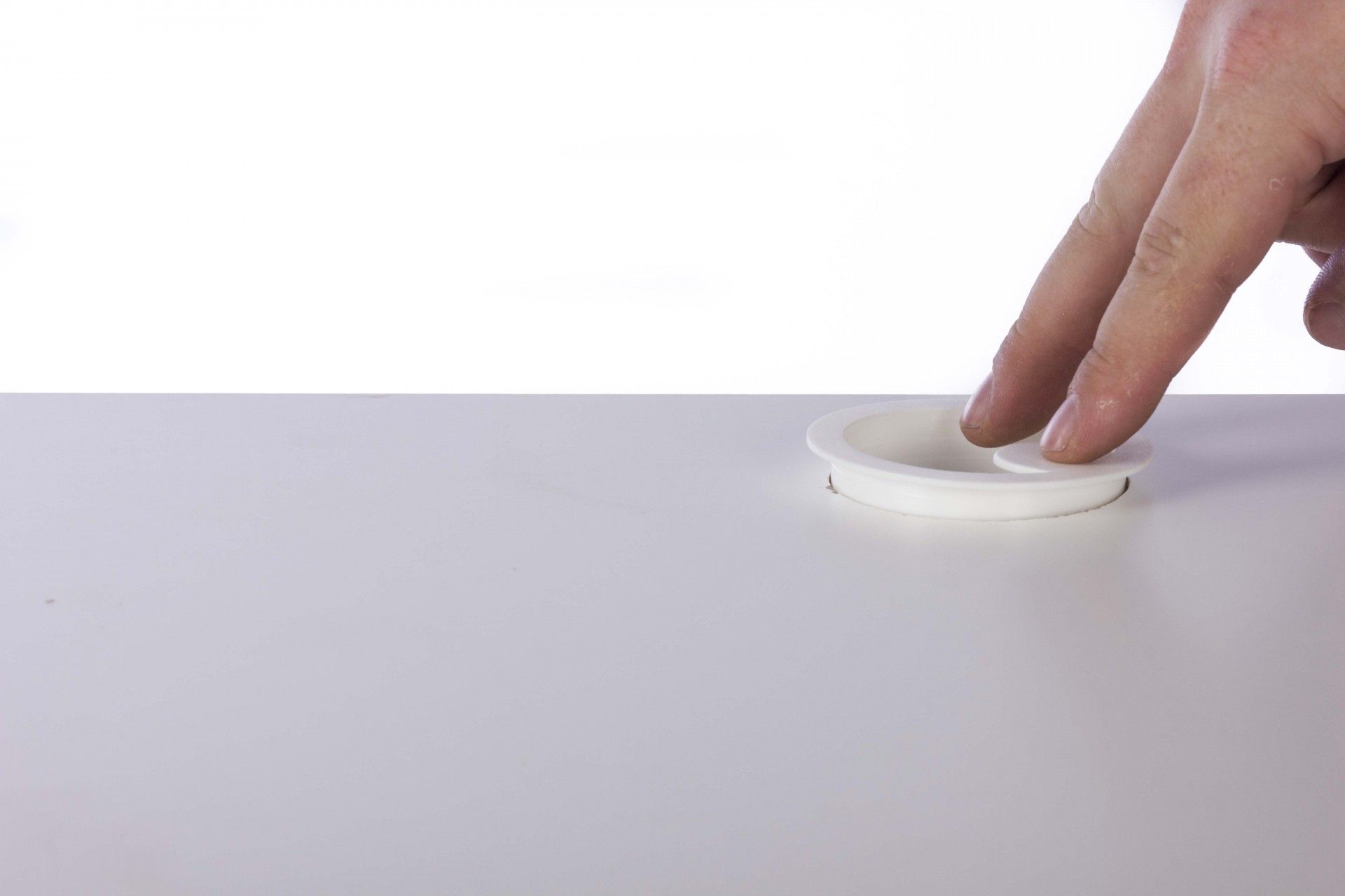 Passa Cabos Branco 60mm