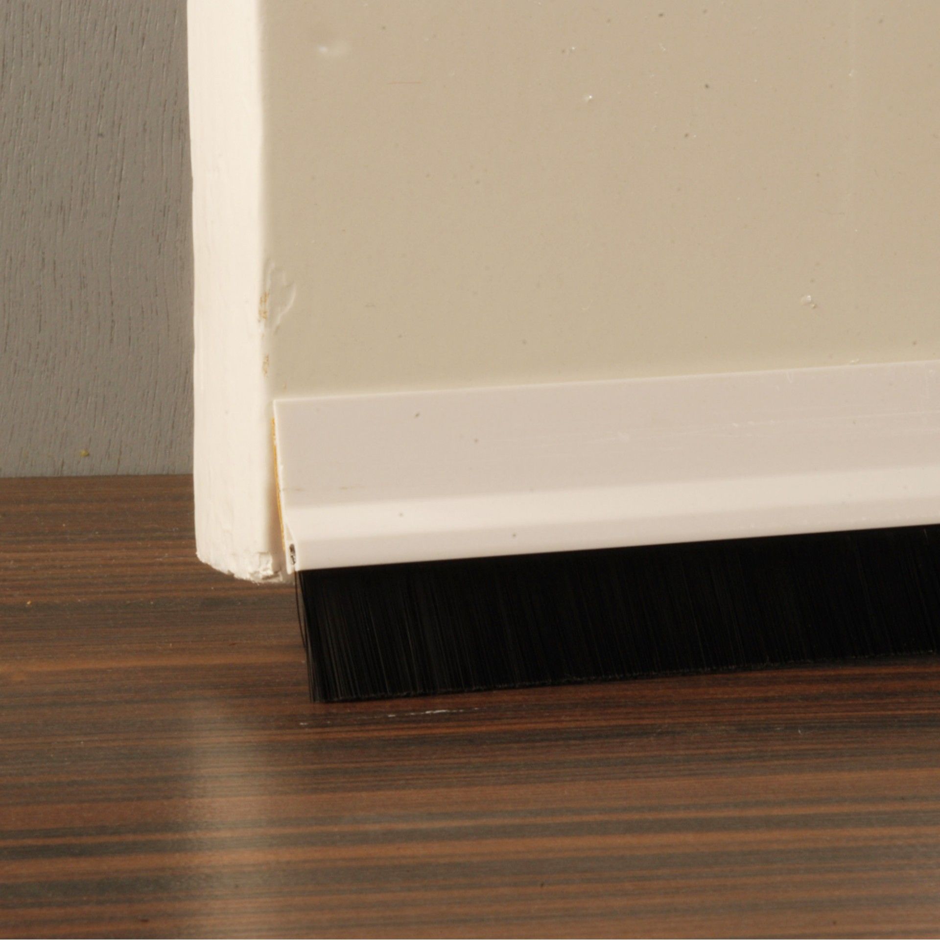 Régua Porta com Escova Branca