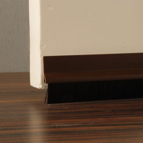 Régua Porta com Escova Castanho Régua Porta com Escova Castanho