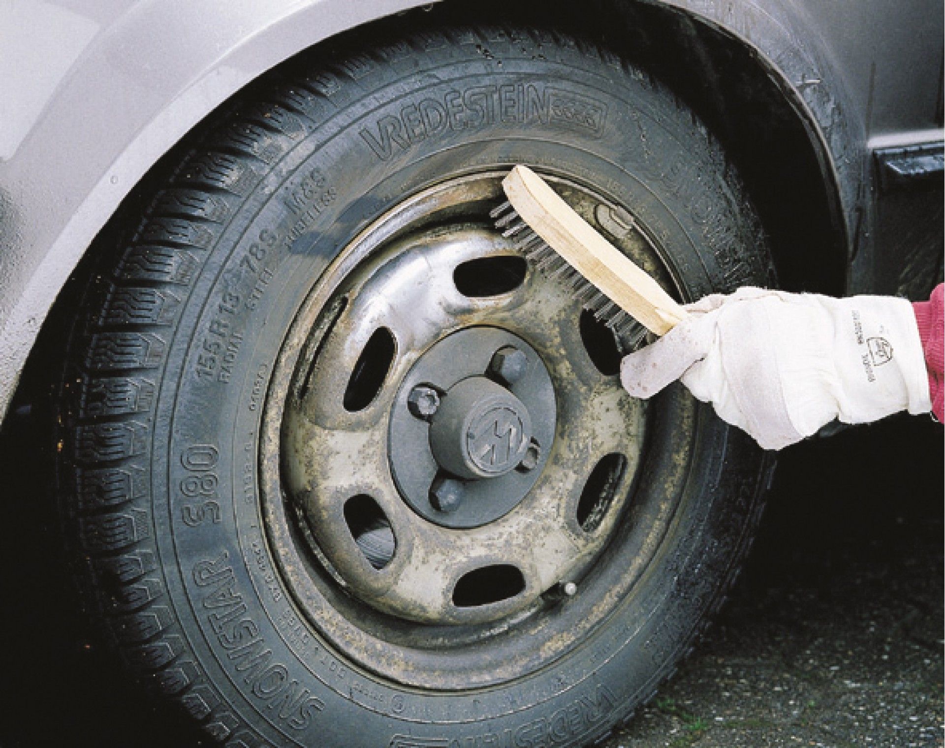 Escova de Mão Metálica 4 Filas