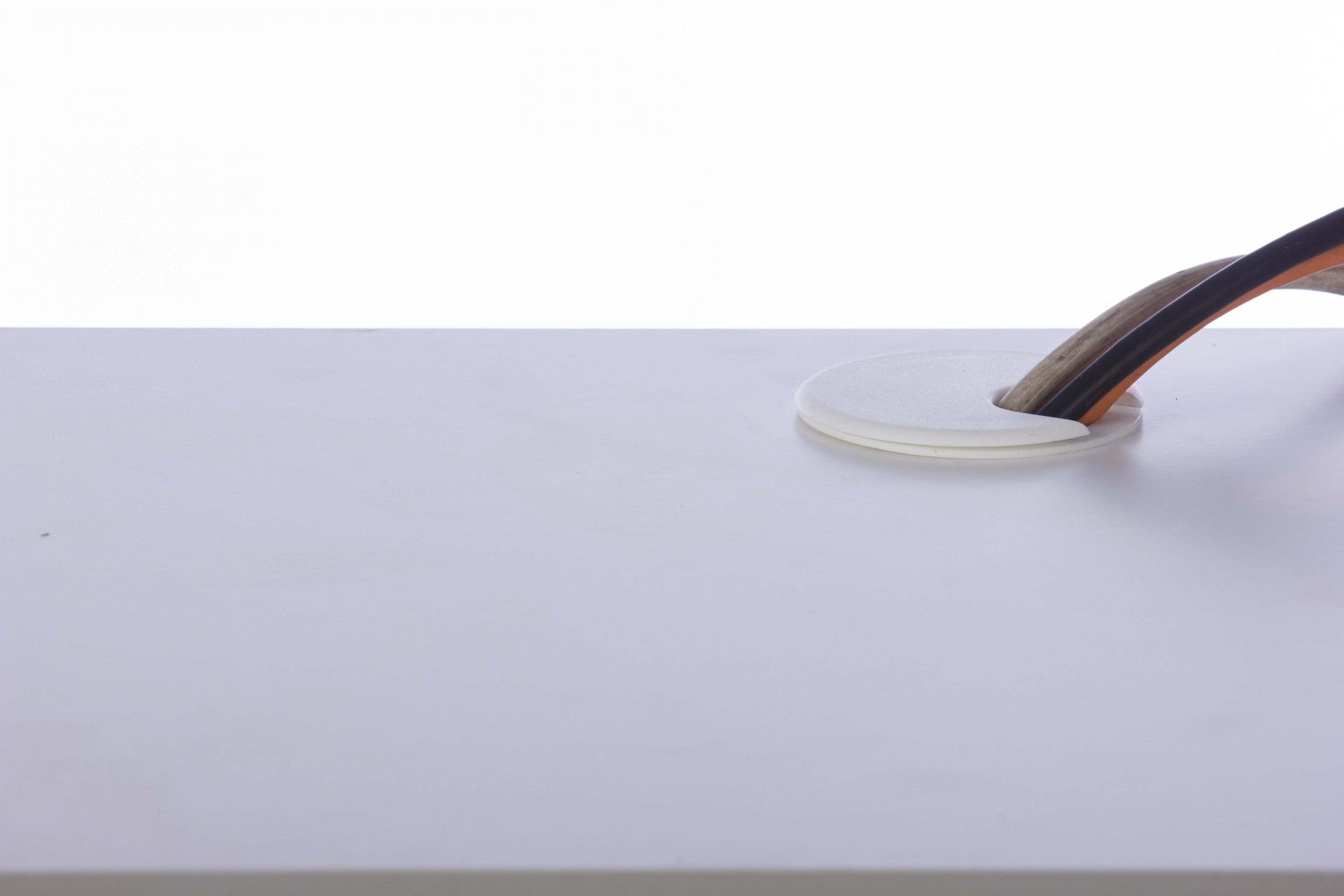 Passa Cabos Cinzento Escuro 60mm