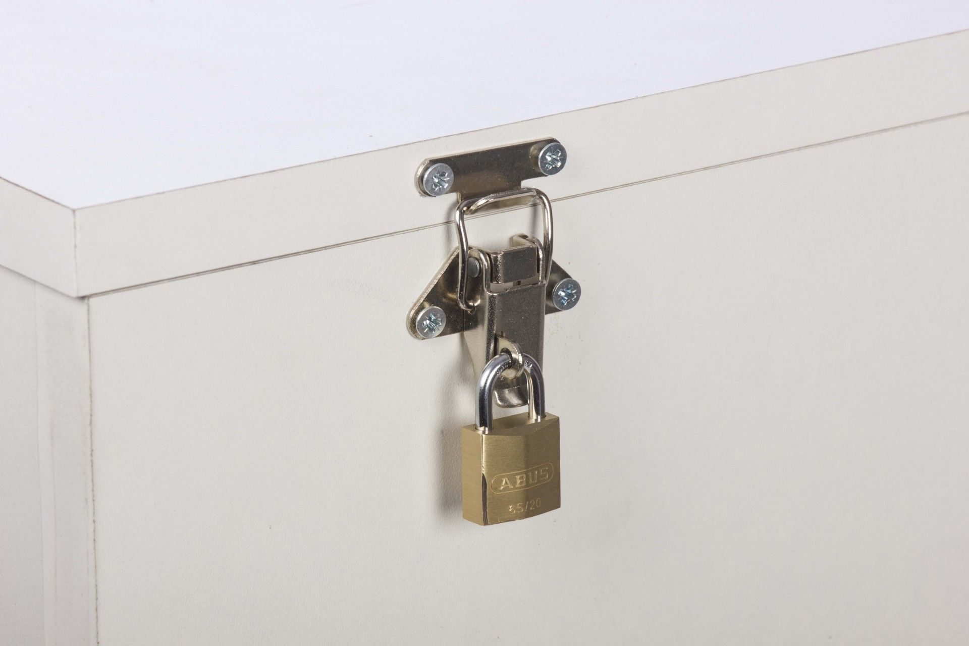 Fecho para Mala 40x16mm Galvanizado