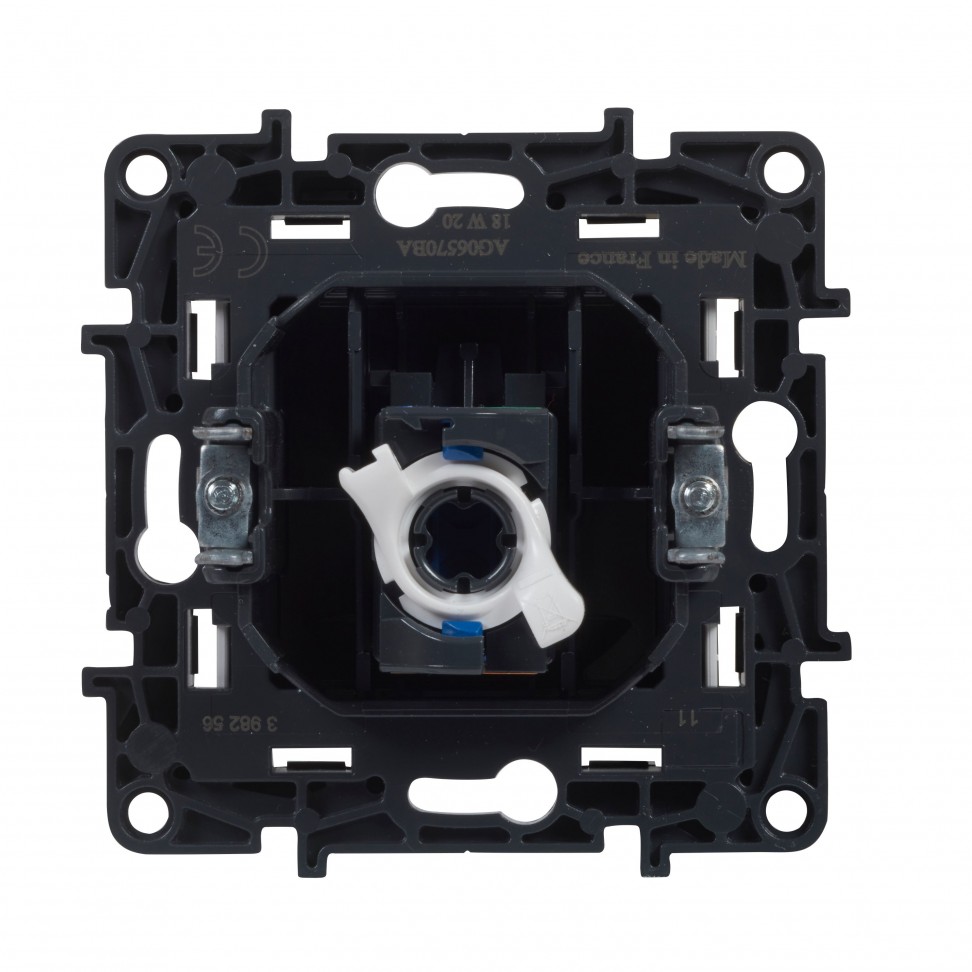 Tomada Rj45 Série Niloé Step Branco Tomada Rj45 Série Niloé Step Branco
