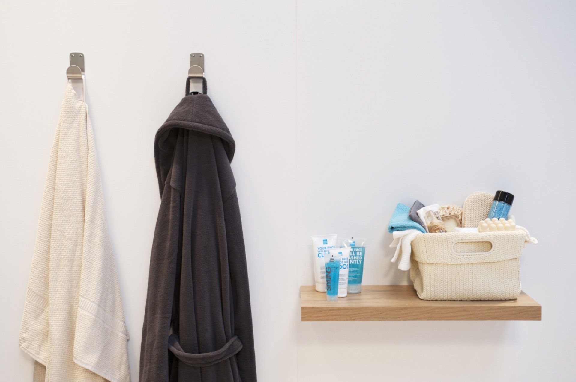 Prateleira Fixaçãoaçao Invisível. 60x23.5 Carvalho Nós