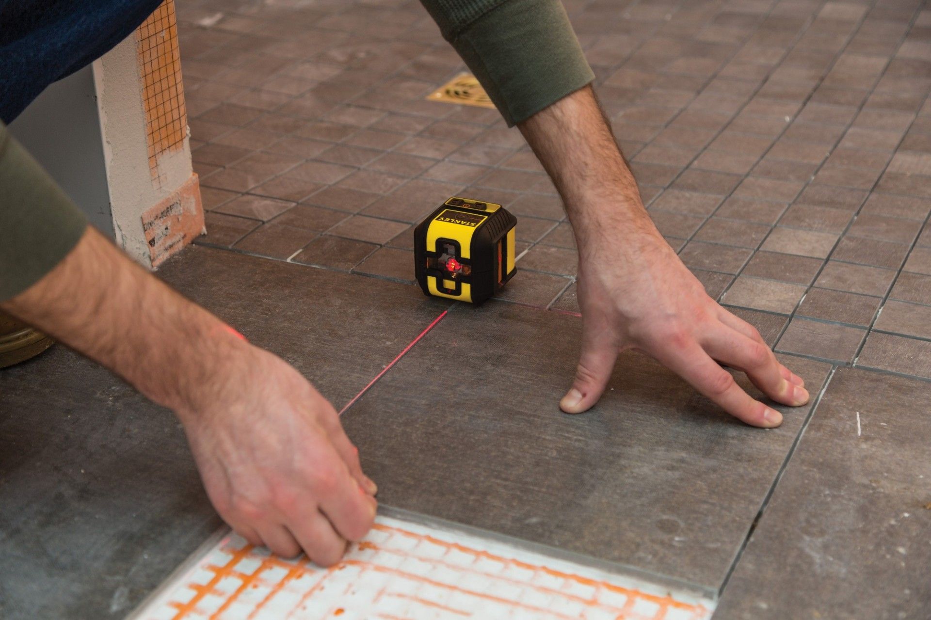 Nível Laser CROSS 90 CROSS LINE RED BEAM