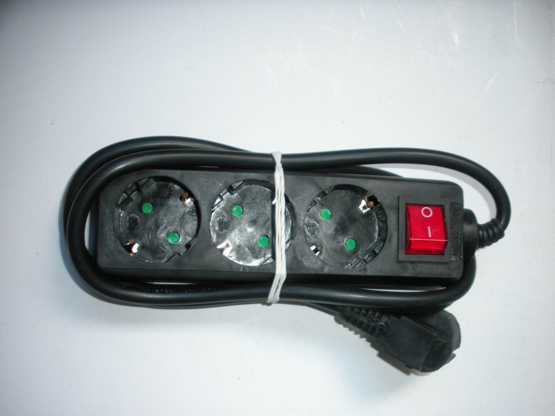 Bloco 3 Tomadas Com Interruptor e Cabo 1.5mx1.5mm Preto