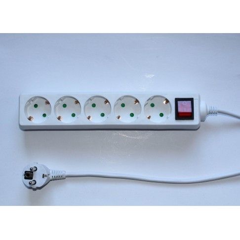 Bloco 5 Tomadas Com Interruptor e Cabo 3mx1.5mm Bloco 5 Tomadas Com Interruptor e Cabo 3mx1.5mm