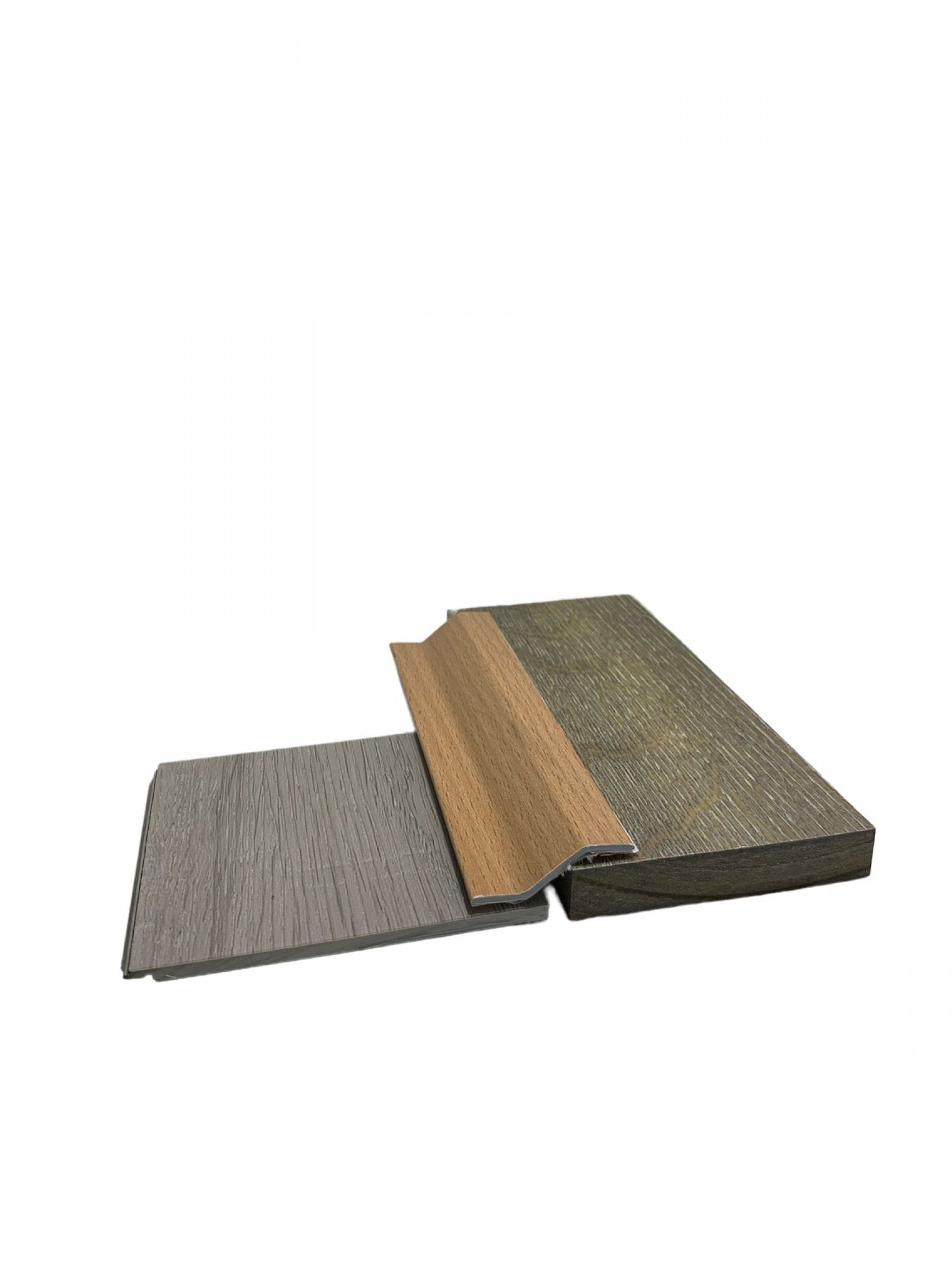 Perfil PVC Desnível Adesivo 186x4x0,8 Faia