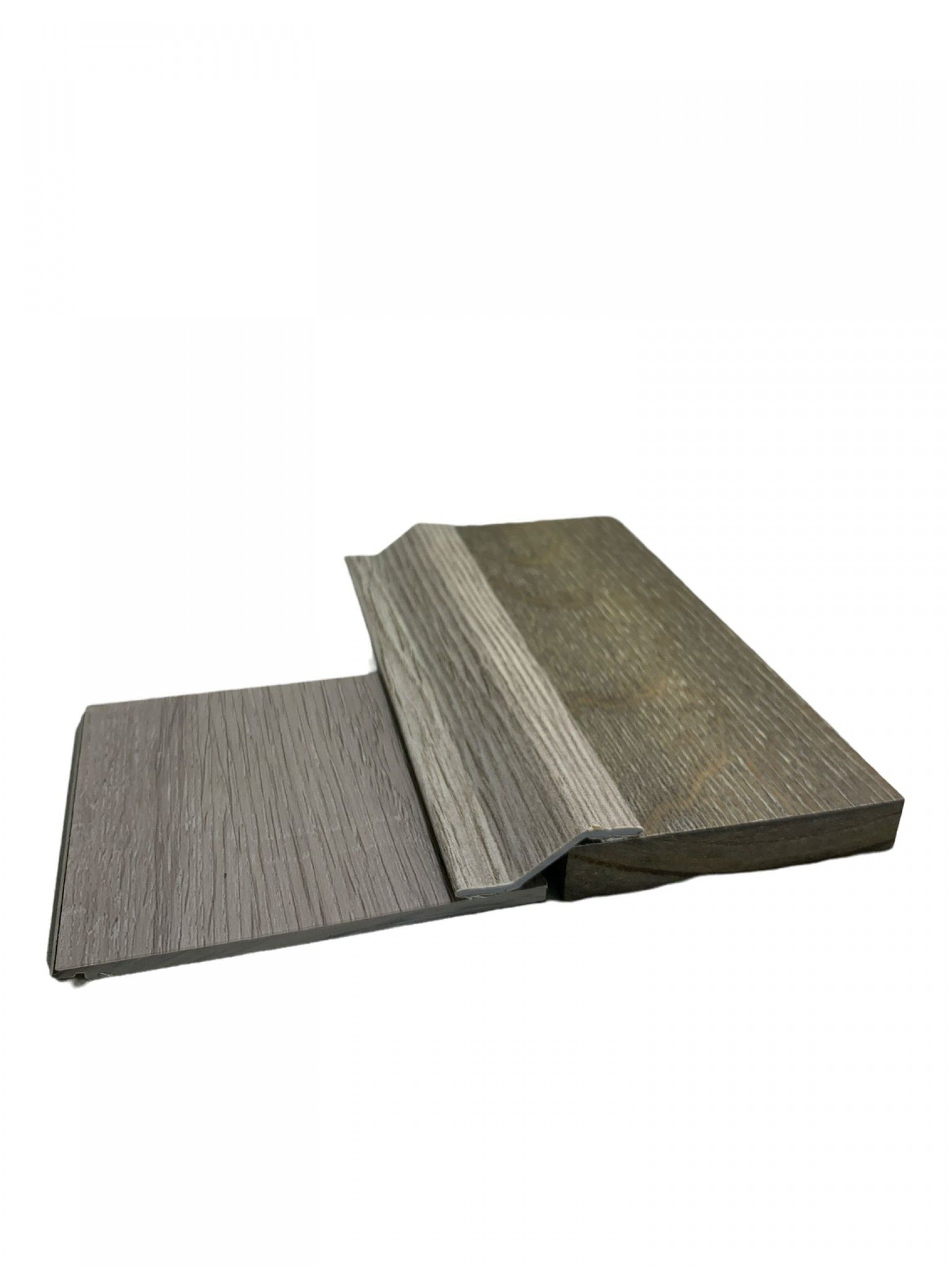 Perfil PVC Desnível Adesivo 90x4x0,8 C Helsink