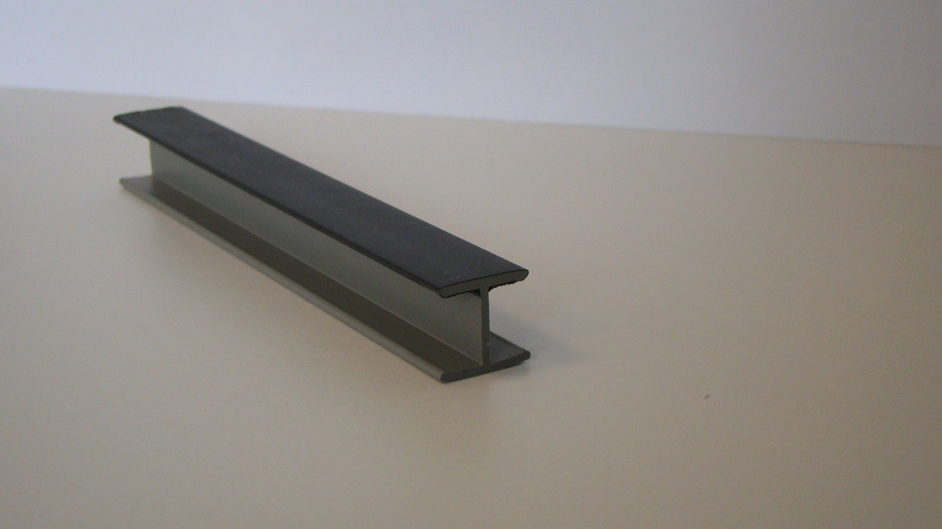 União P/Rodapé Pvc Preto Mate