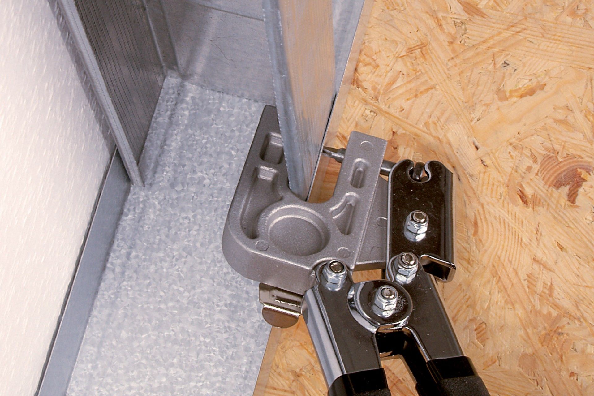 Alicate Junção Perfis