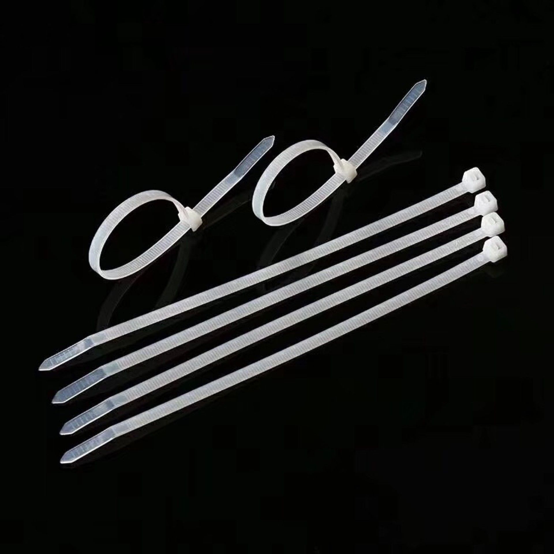 Abraçadeiras Serrilha 100x2,5mm Brancas 50un