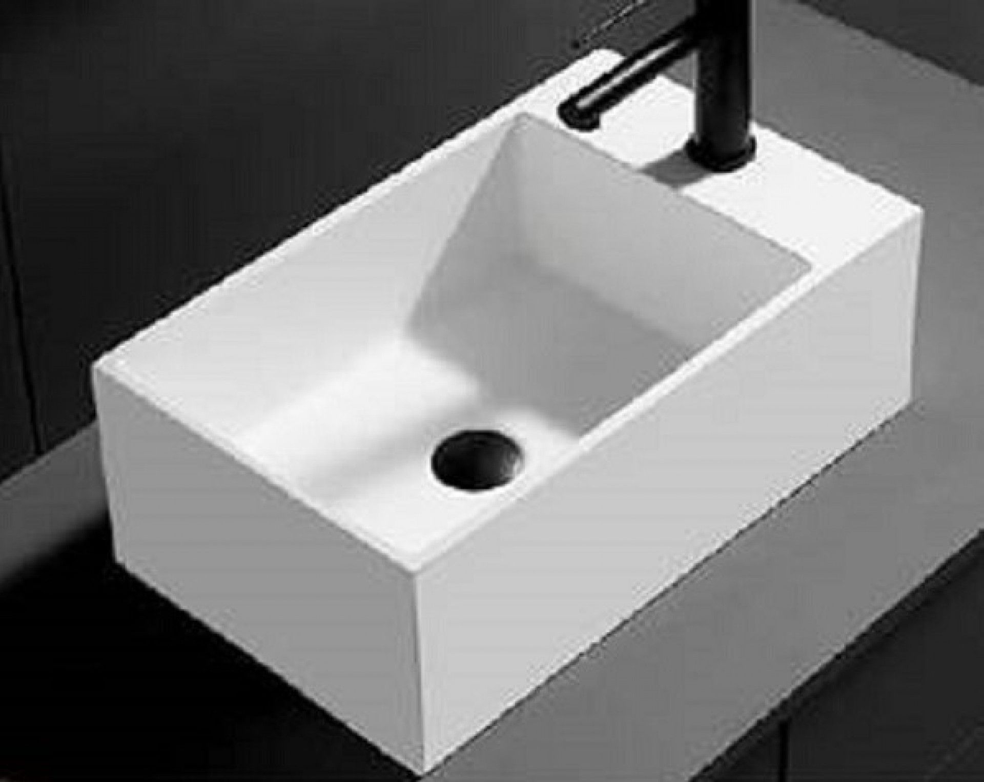 Lavatório Suspenso Resina 50x28x15cm Branco