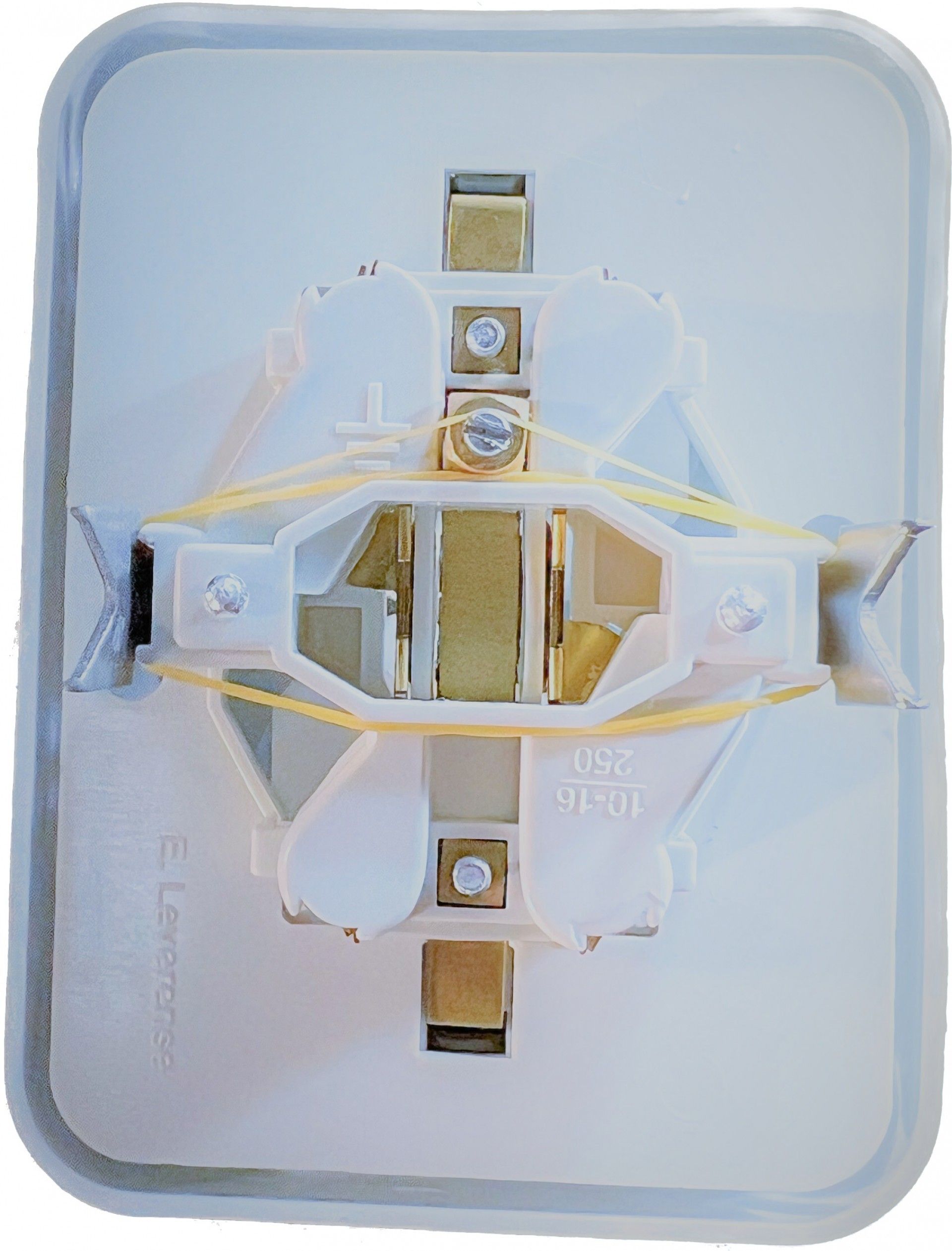 Tomada Dupla Quadrada Schuko C/Centro