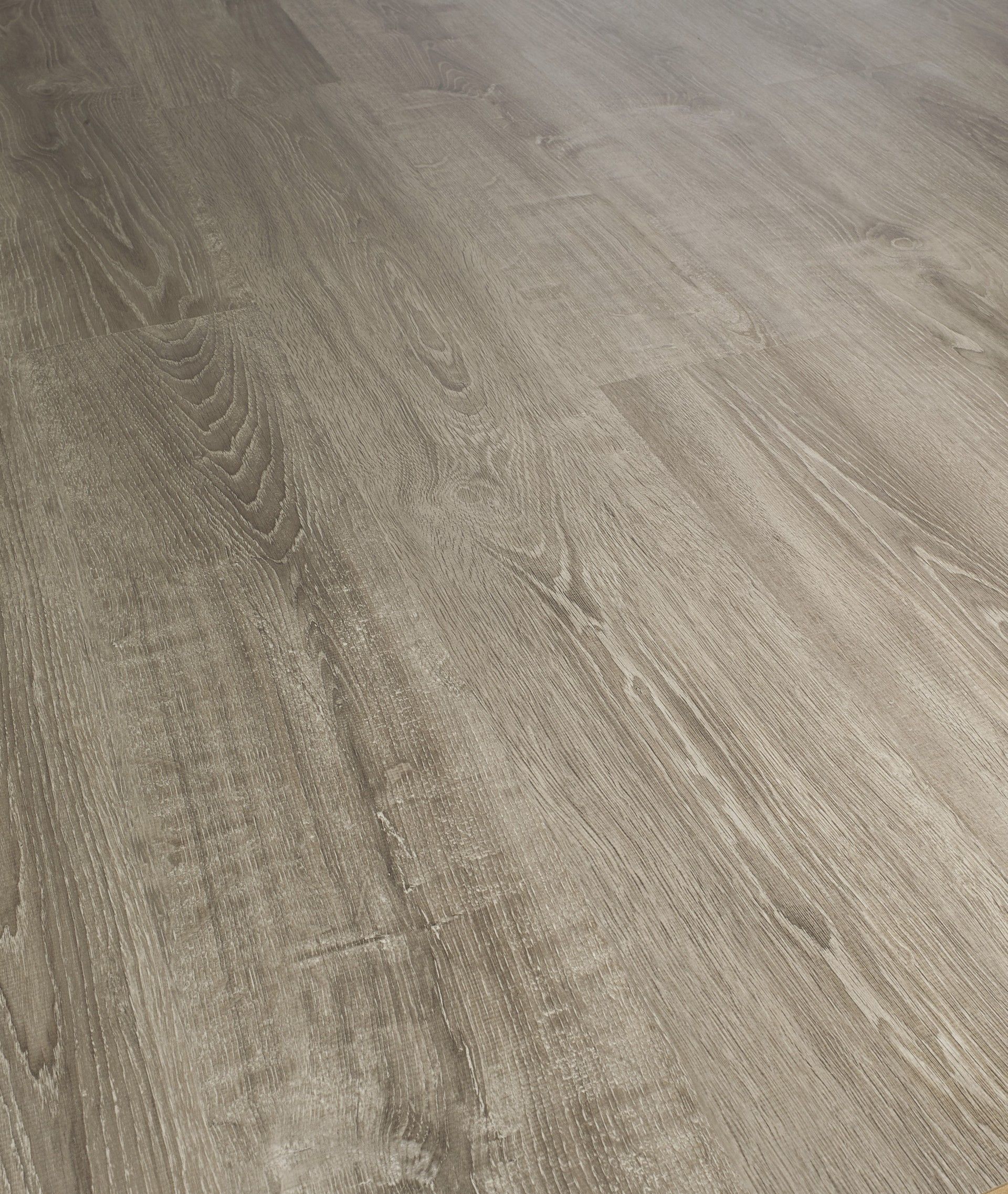 PAVIMENTO FLUTUANTE 8MM AC4 HELSINKI