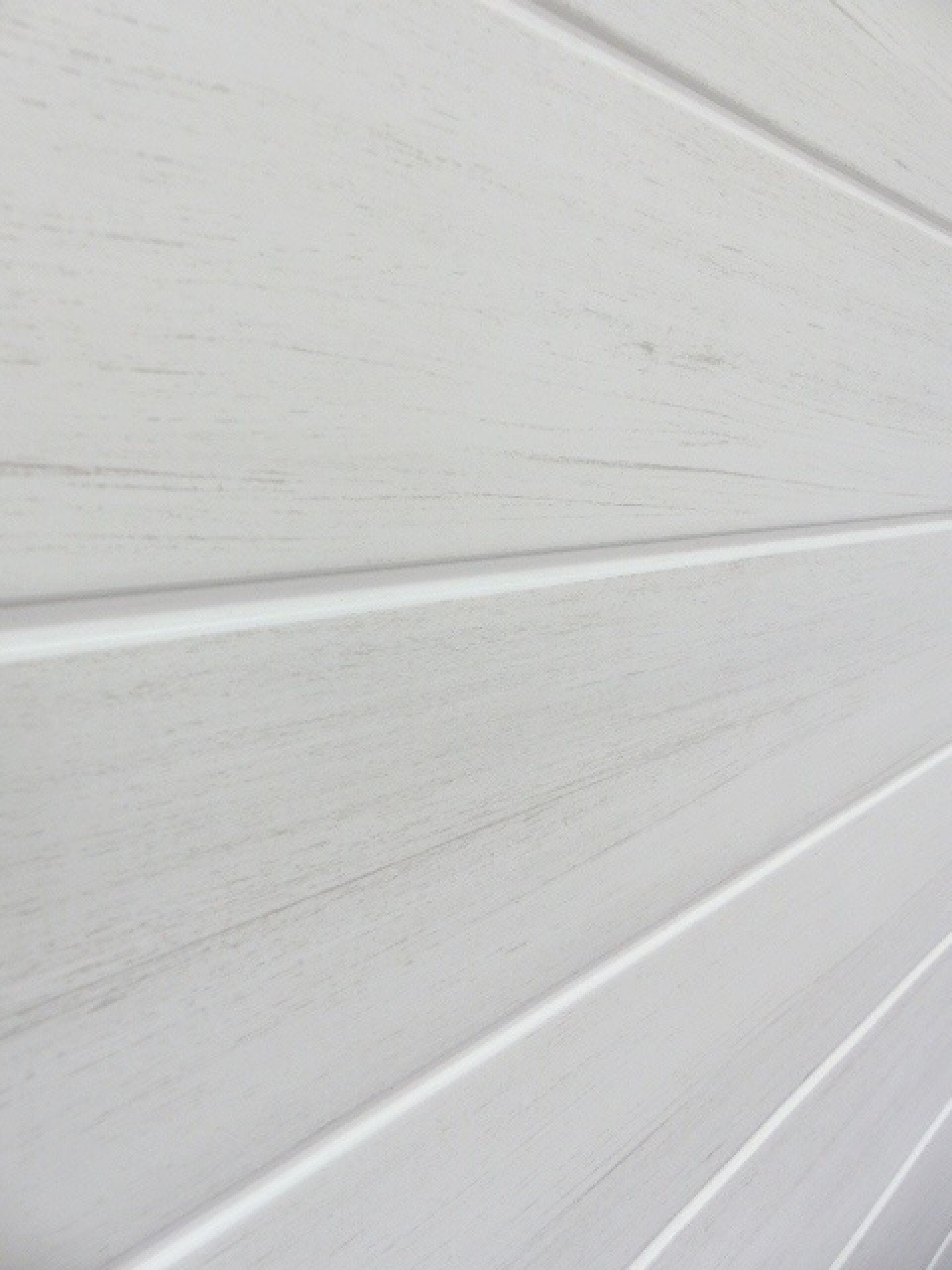 LAMBRIM PVC BRANCO RÚSTICO 2600X375X8MM CX.3,9M2