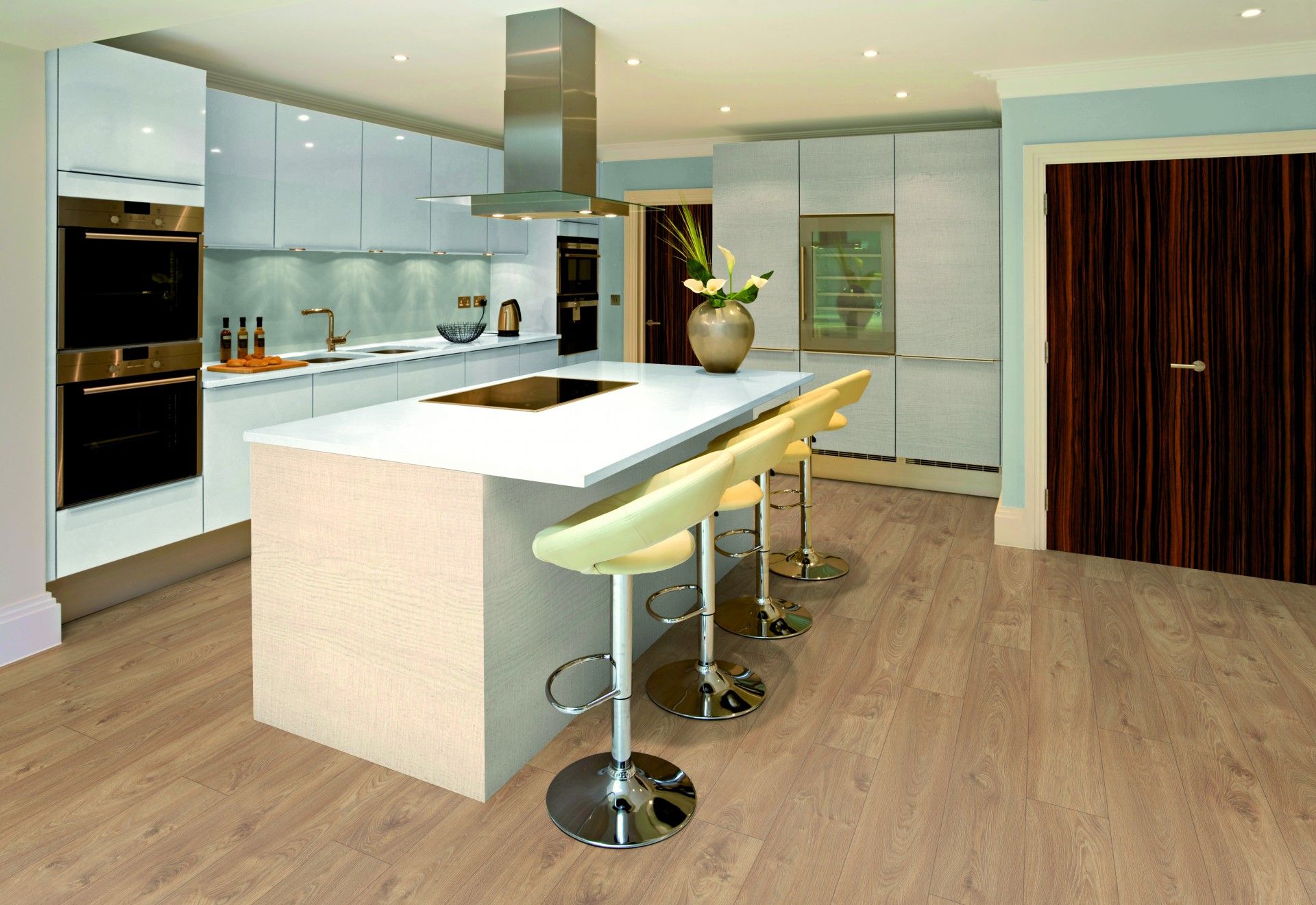 PAVIMENTO FLUTUANTE 8MM AC5 CARVALHO ZERMATT CX.2,13M2