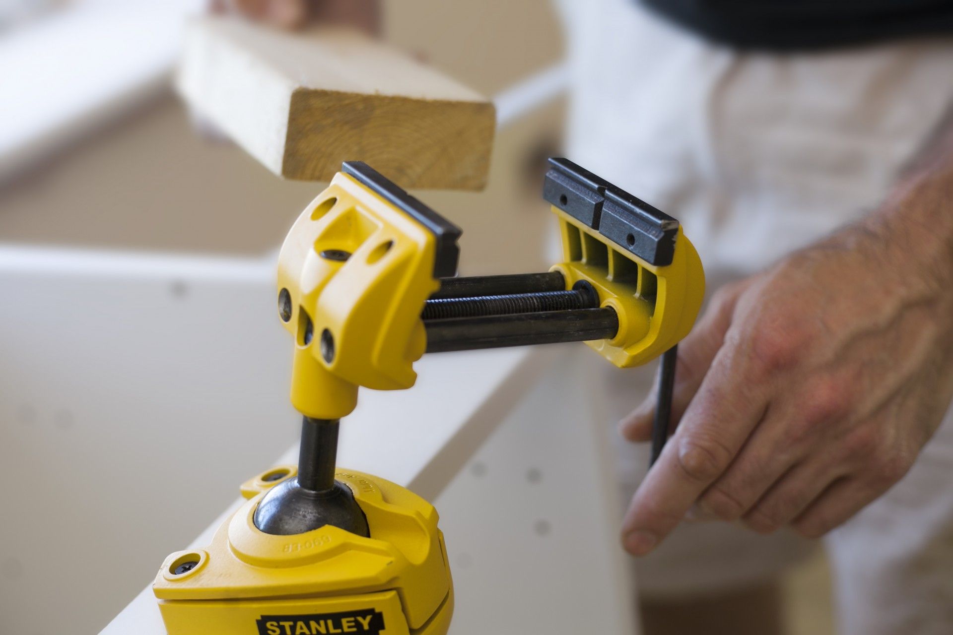 Torno Bancada Multi-Ângulos