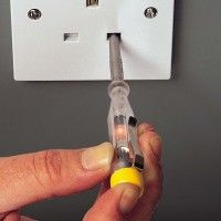Busca Polos 3x65mm Stanley Busca Polos 3x65mm Stanley