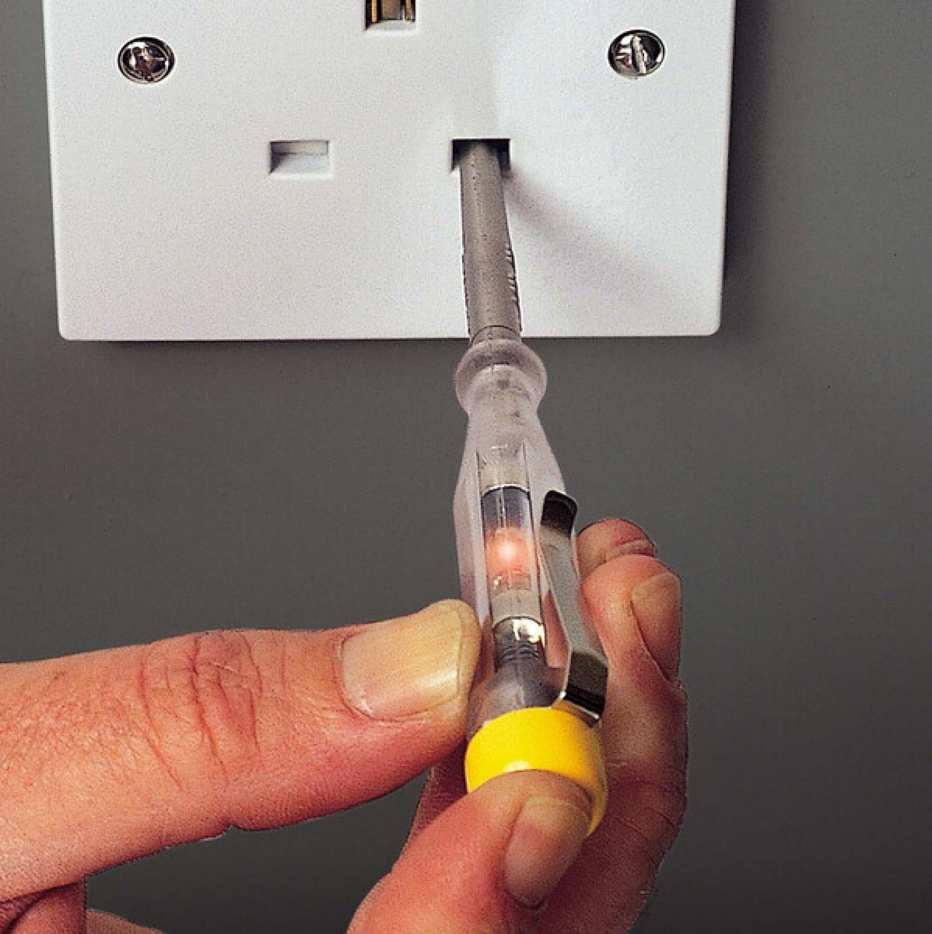 Busca Polos 3x65mm Stanley