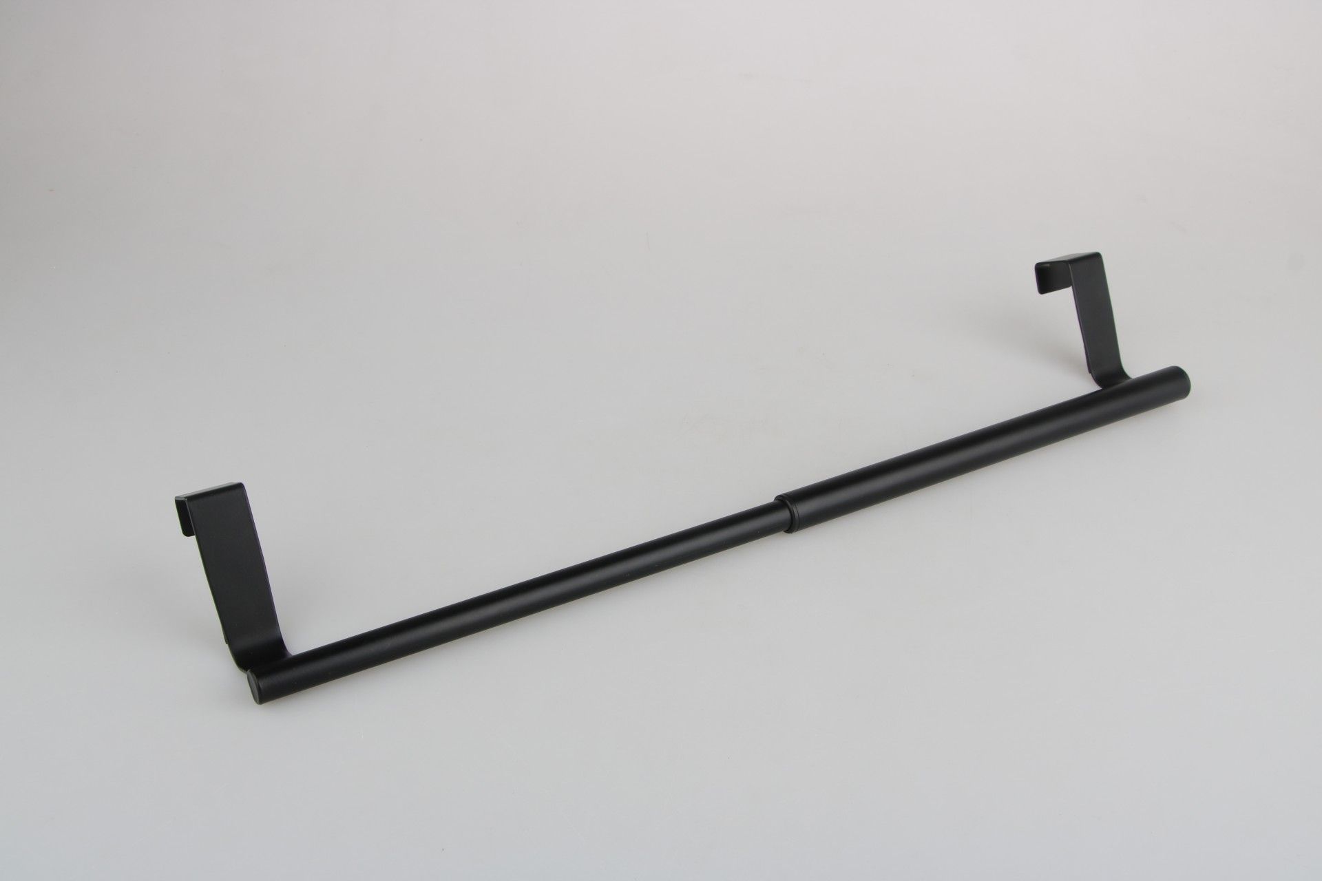 Toalheiro Para Móveis - Extensível de 22 a 35cm Preto