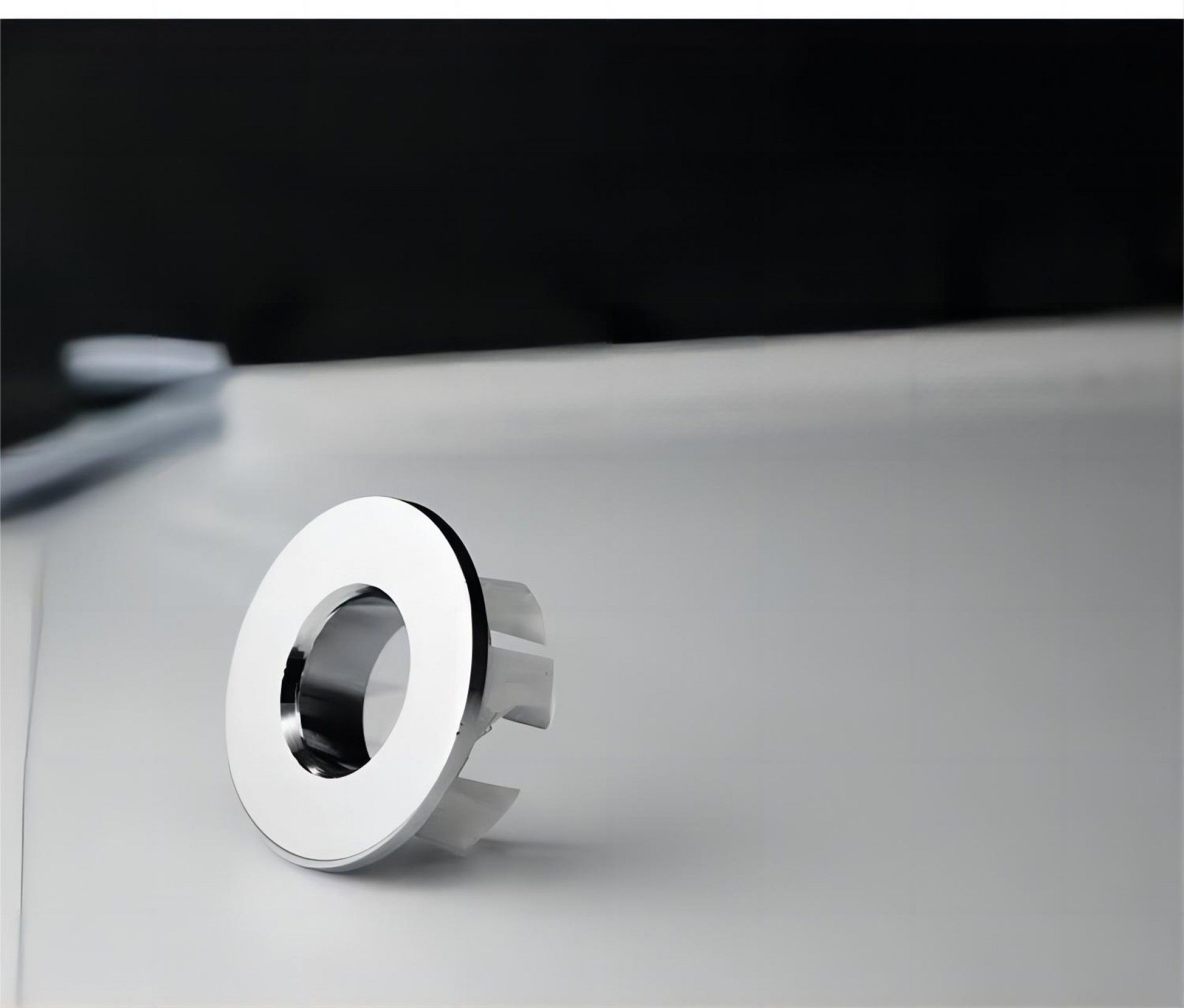 Embelezador de Lavatório/Bidé 2.2cm Cromado