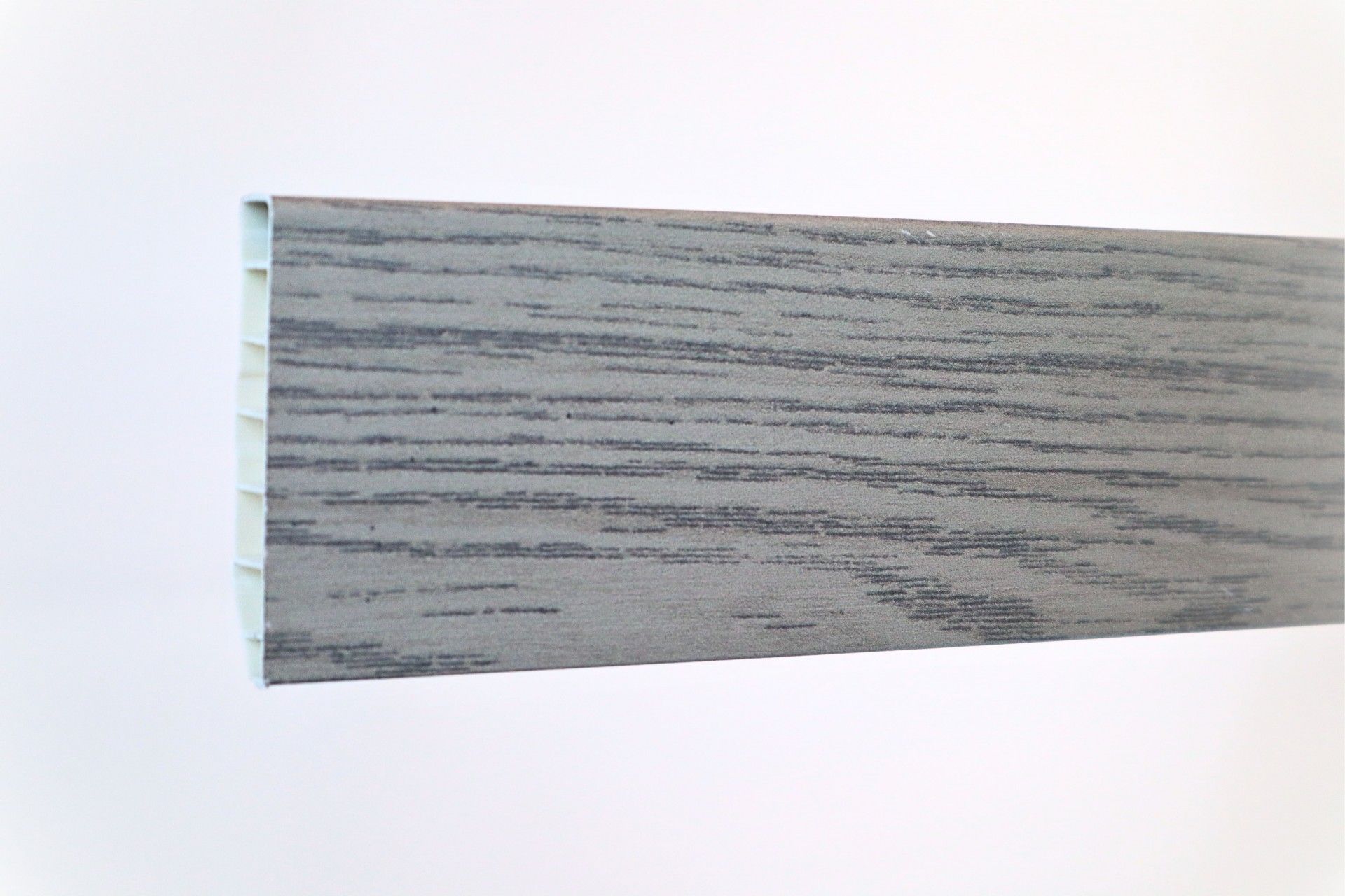Rodapé PVC Alveolar Carvalho Cinza 2500x70x15