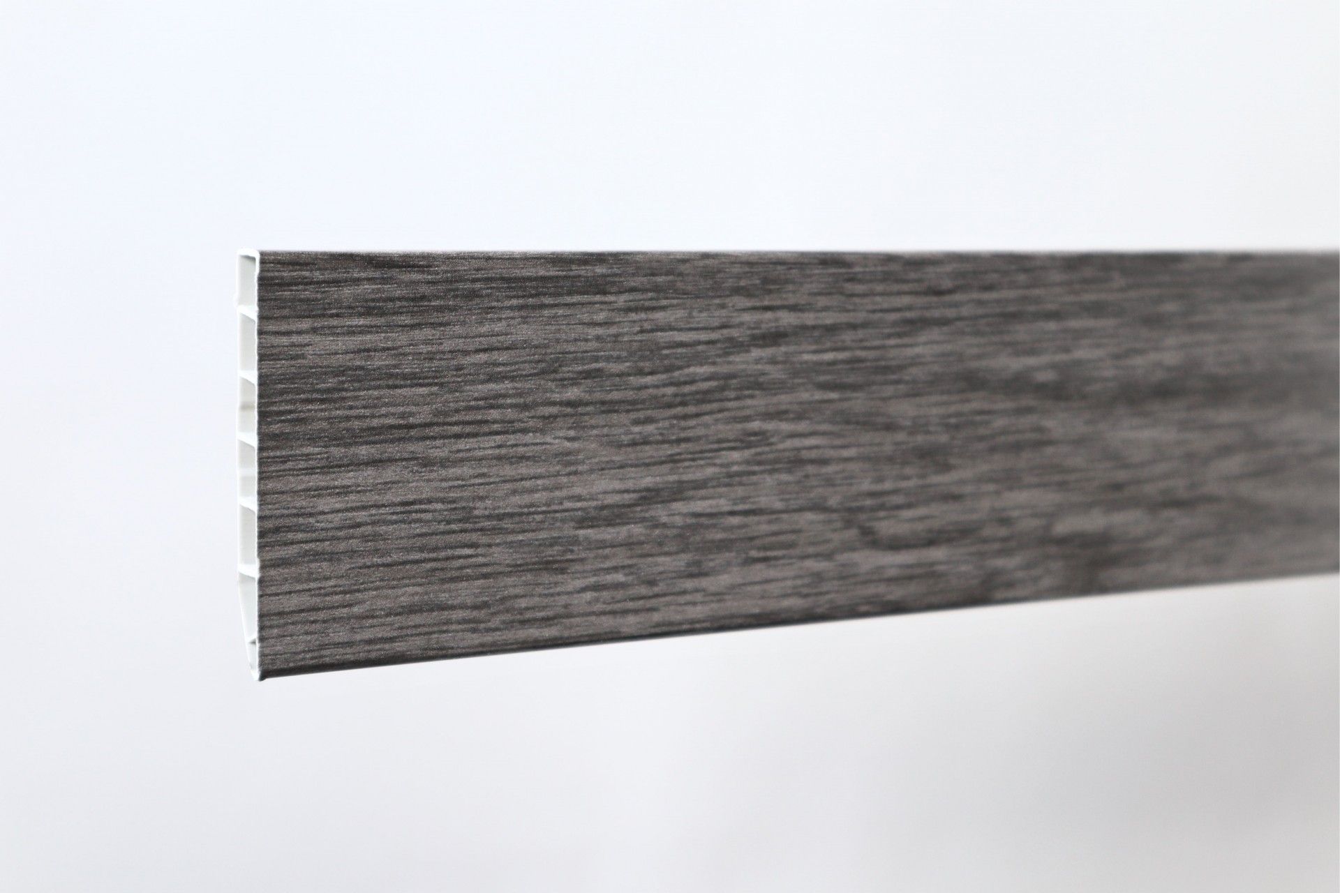 Rodapé PVC Alveolar Carvalho York 2500x70x15mm