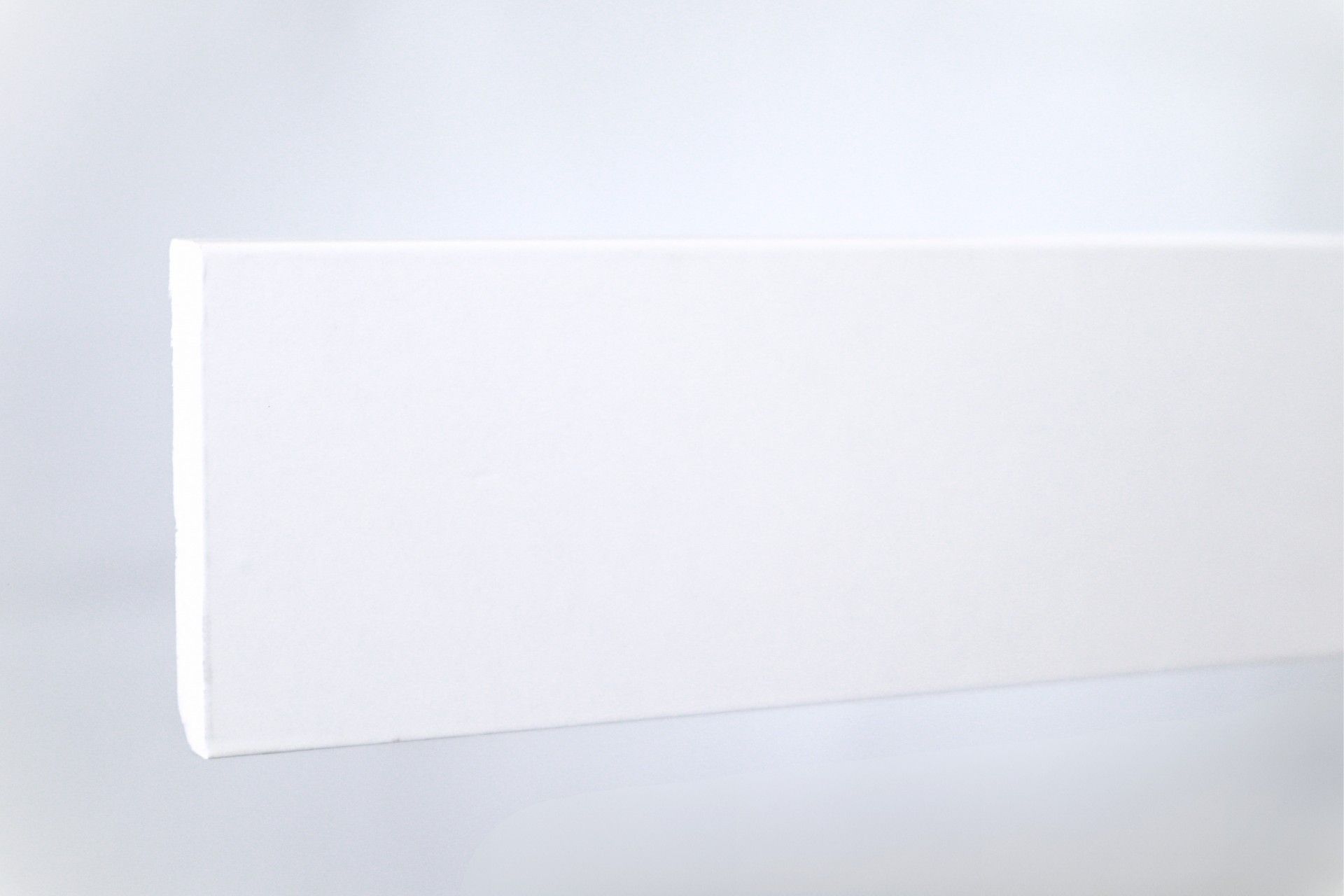 Rodapé PVC Expandido Branco 2500x70x14mm