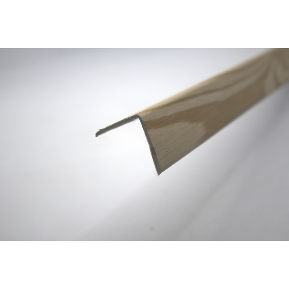 Cantoneira PVC Adesivo Riga 2800x25x25 mm Cantoneira PVC Adesivo Riga 2800x25x25 mm