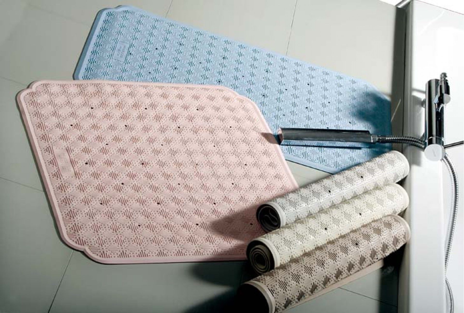 Tapete Cairo Banheira 40x70cm Rosa