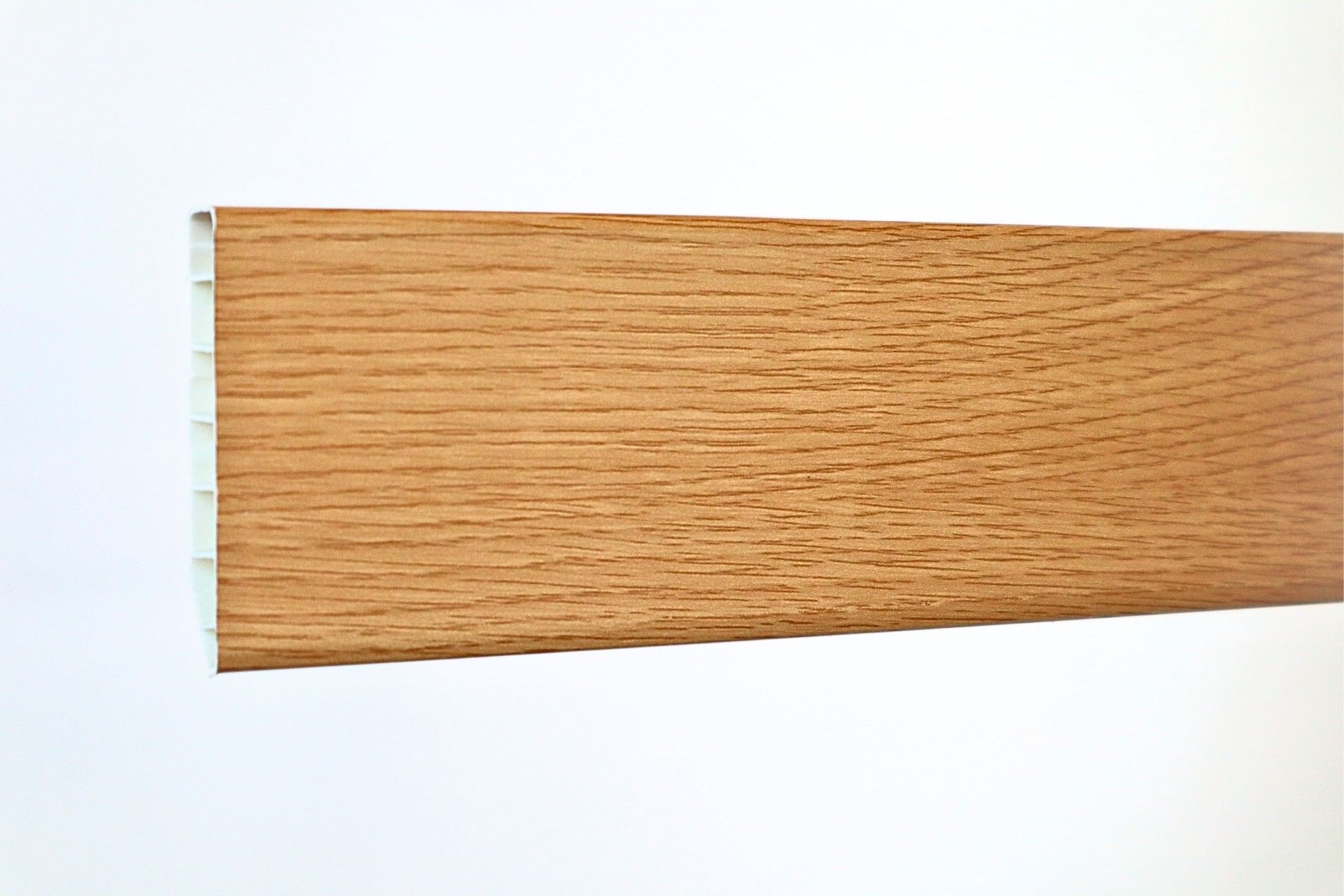 Rodapé PVC Alveolar Carvalho 2500x70x15