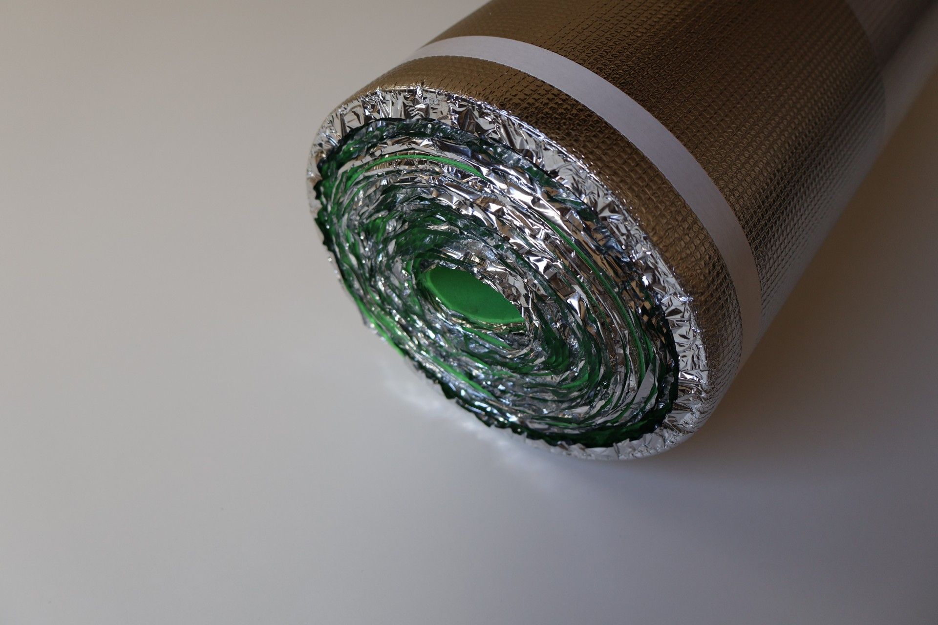 Subpavimento Espuma EVA C/Alumínio 10X1m C/2mm 10M2