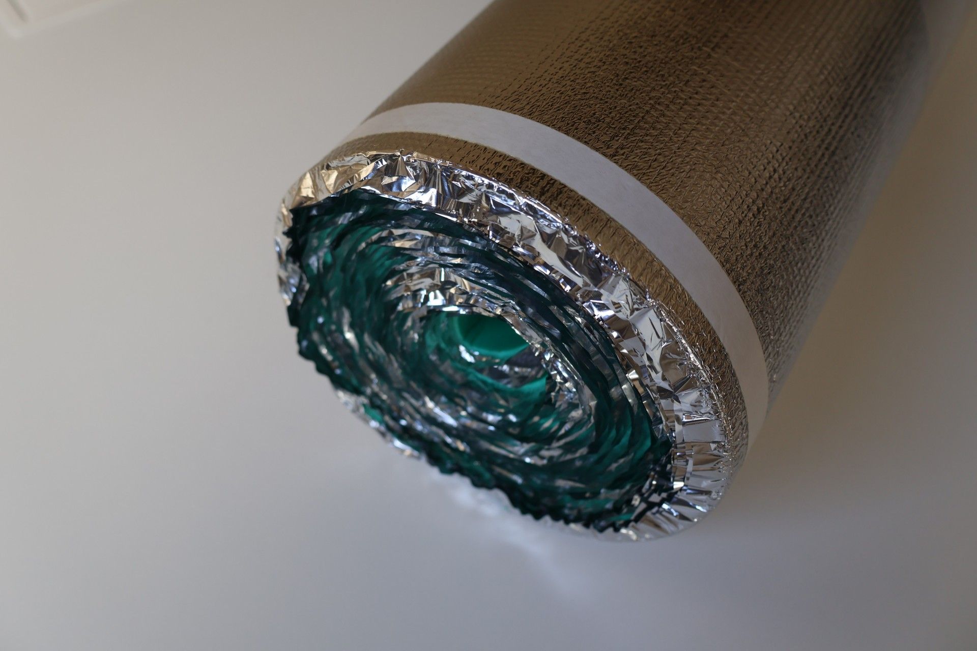 Subpavimento Espuma IXPE C/Alumínio 10X1m C/2mm 10M2