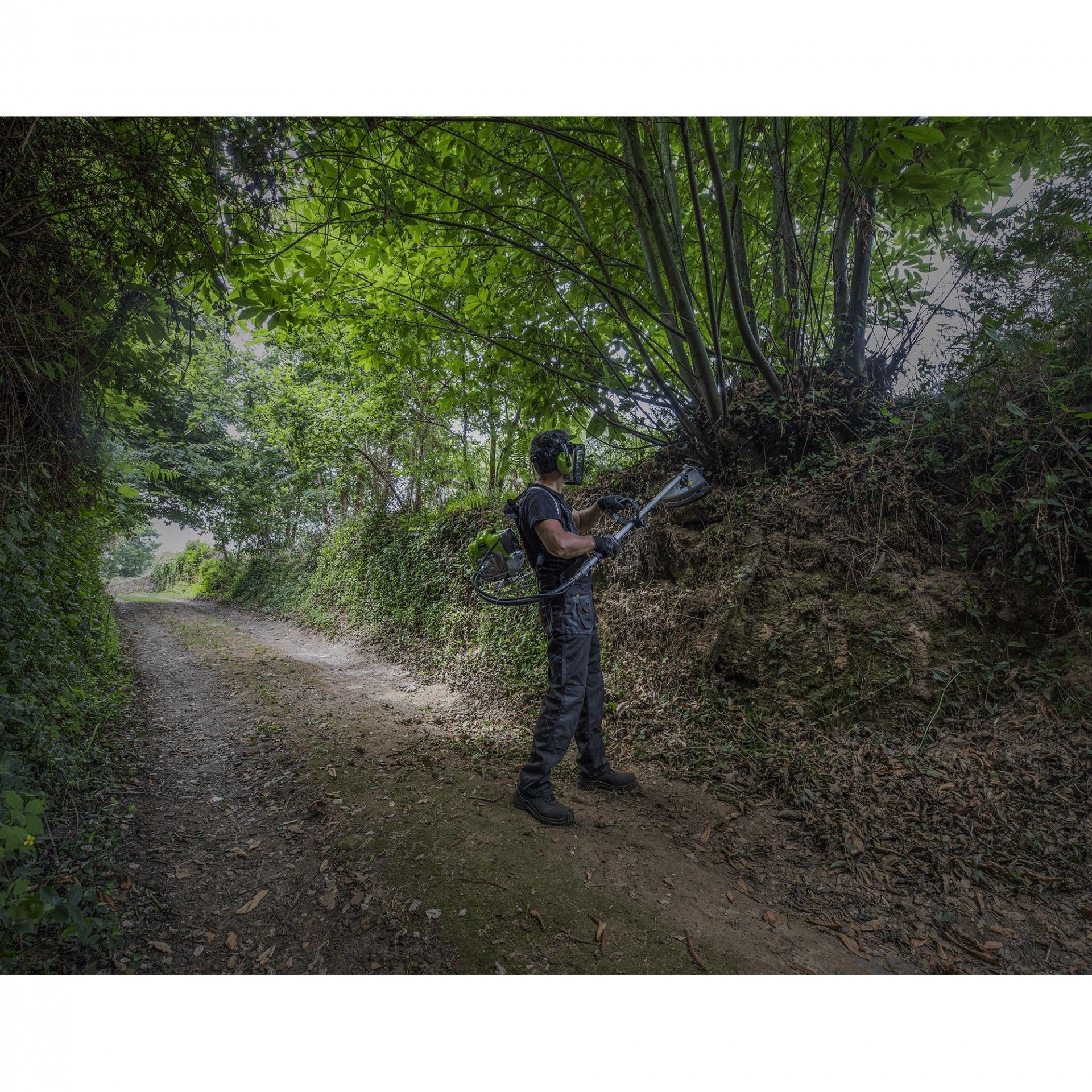 Roçadora a combustão 52cc 1.6kw c/ Mochila