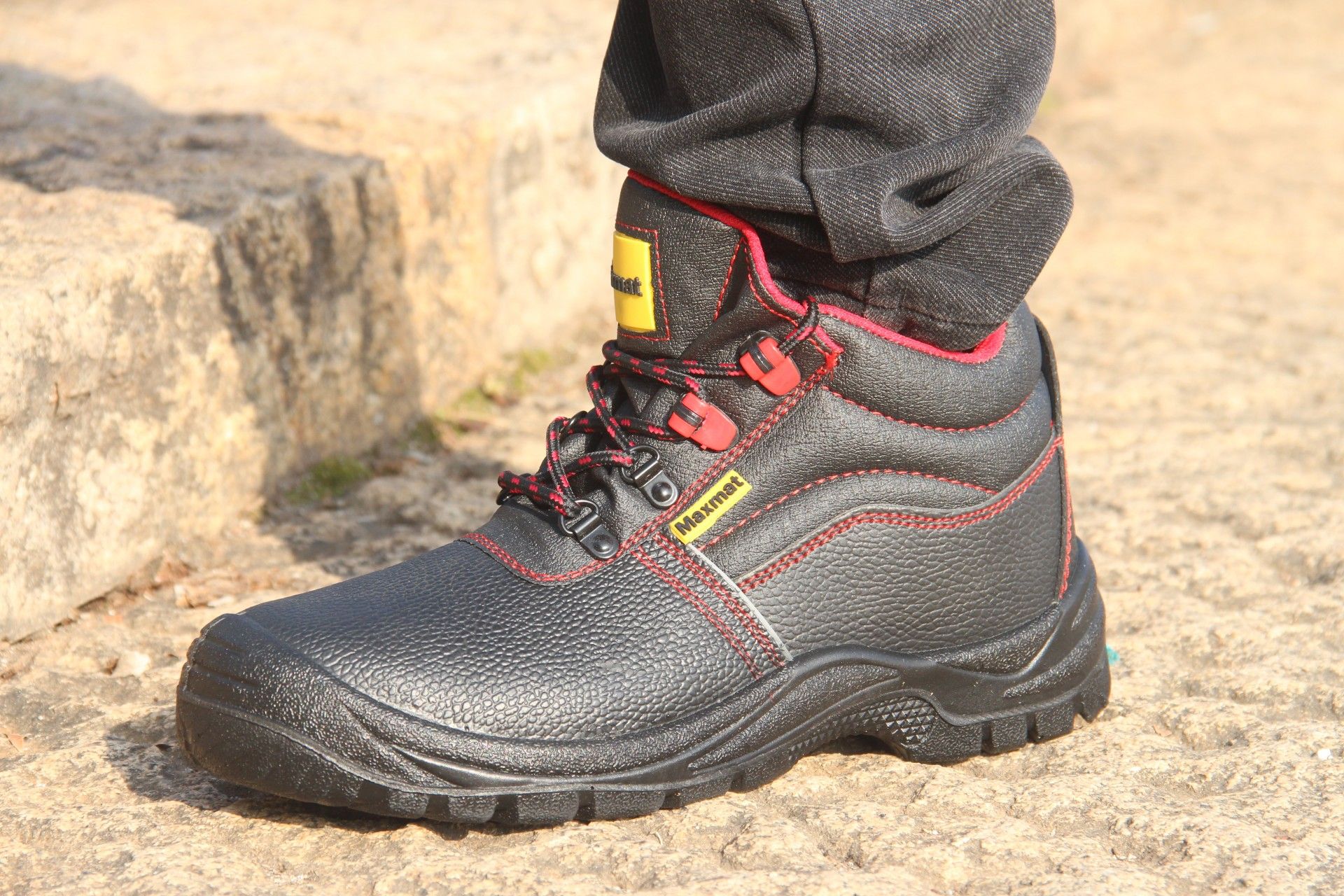 Bota Pele Preta S1p Biqueira Aço