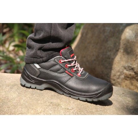 Sapato Pele Preta S1P Biqueira A�o Tam. 39