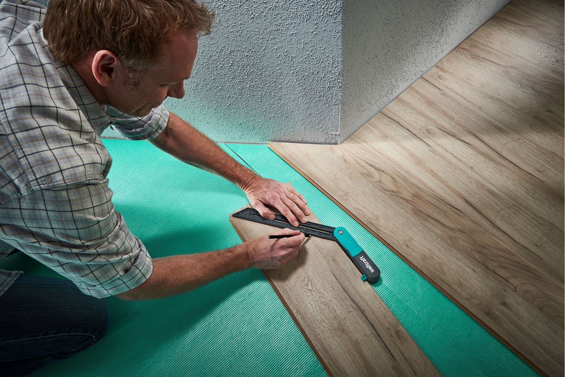 Esquadro móvel c/ função de marcação