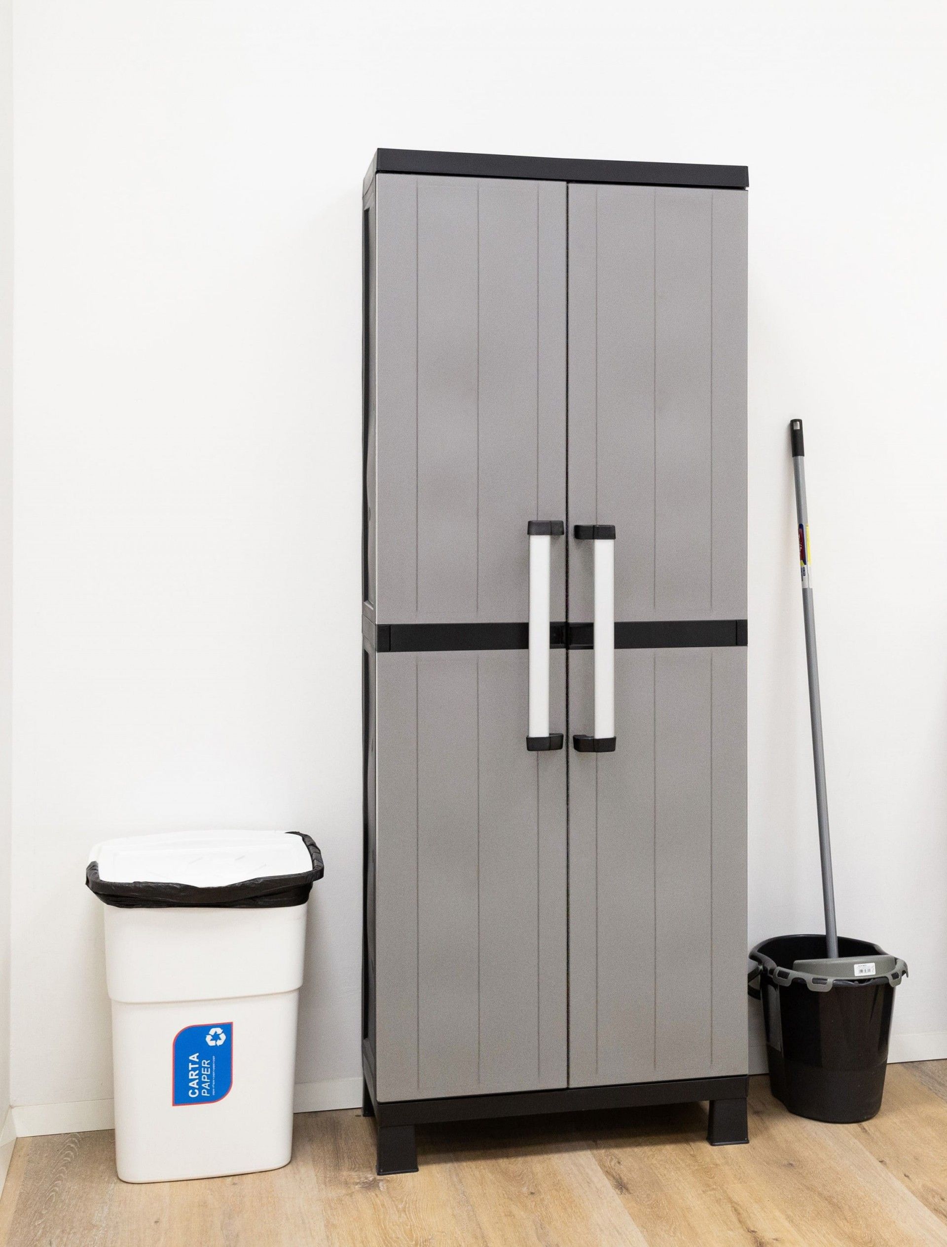 Armário Multiusos Vassoureiro Garage PVC Cinzento e Preto