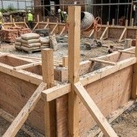 Tábua Cofragem Tosca 2500x200x25mm Pinho Seco com tratamento fitosanitário Tábua Cofragem Tosca 2500x200x25mm Pinho Seco com tratamento fitosanitário