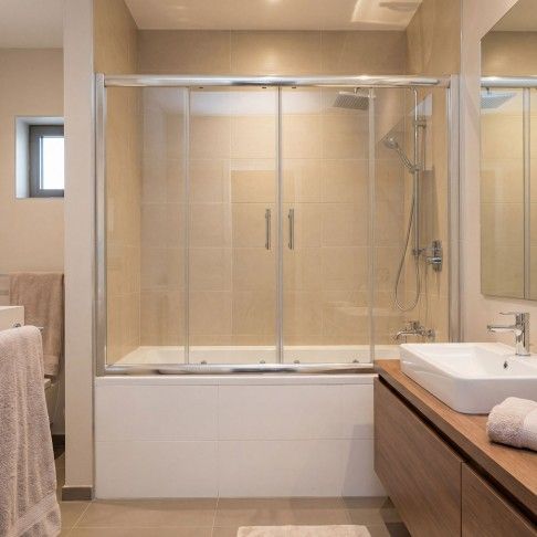 Frontal Banheira Born�u Vidro Transparente 140x160cm, perfil cromado