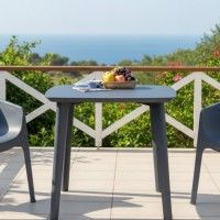 Mesa Capri PVC 85x85x75,5cm tampo em ABS Mesa Capri PVC 85x85x75,5cm tampo em ABS