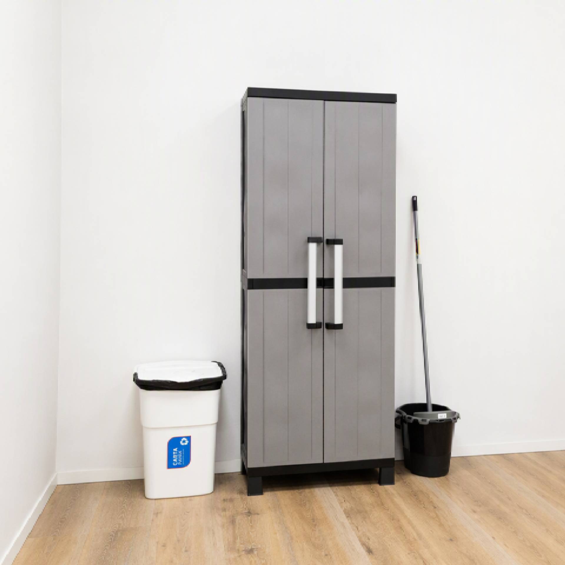 Armário Multiusos Vassoureiro Garage PVC Cinzento e Preto